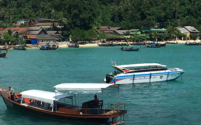 Phi Phi Sea and Hill