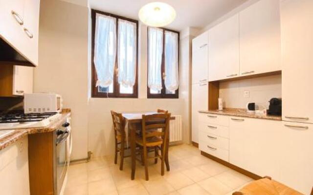 Santa Cecilia Apartment