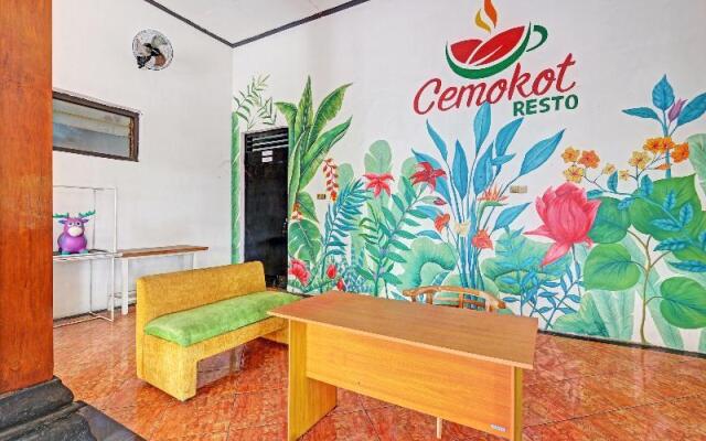 OYO 90446 Hotel Pajang Indah