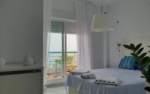 One Bedroom Penthouse Facing the sea