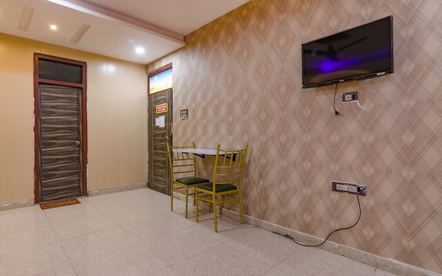 Hotel Gold Galaxy By OYO Rooms