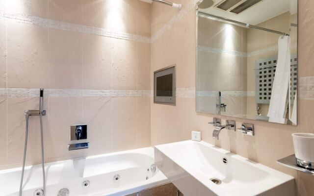 Spacious Pimlico Apartment