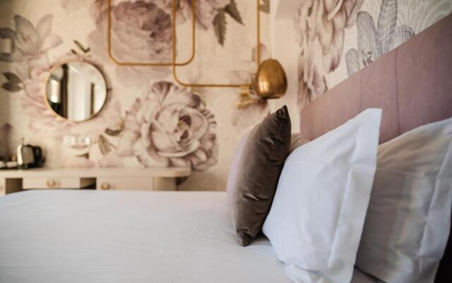 Luxury Suites Rocopom
