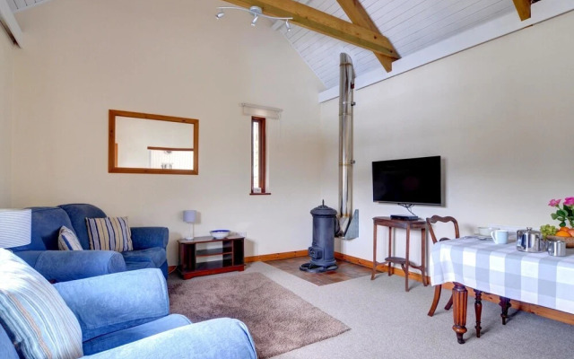 Quaint Holiday Home in Little Haven near Beach