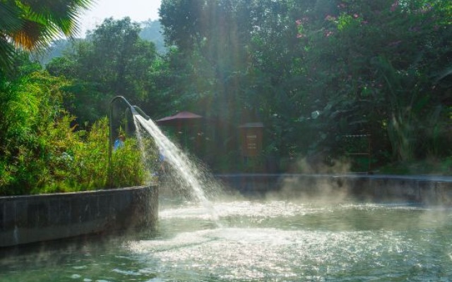 Longshan Hot Spring Hotel