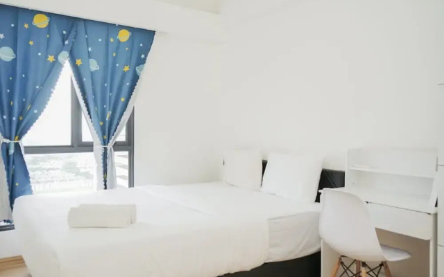 Elegant And Strategic 2Br Sky House Bsd Apartment