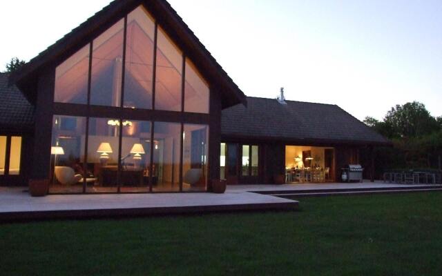 Wellesley Lodge Pukawa Bay