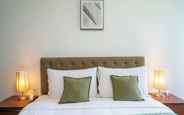 Tyms Premium 3BR 2BA Apt Walk to Metro