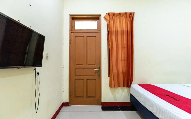 Permata House by OYO Rooms