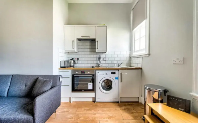Ultimate Location! Royal Mile 1-bed