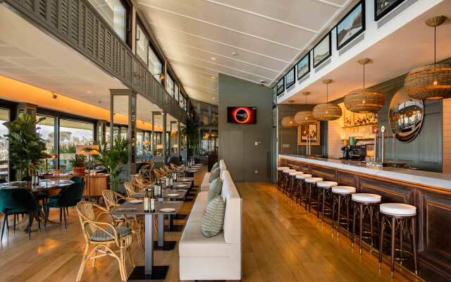 Hotel Camiral