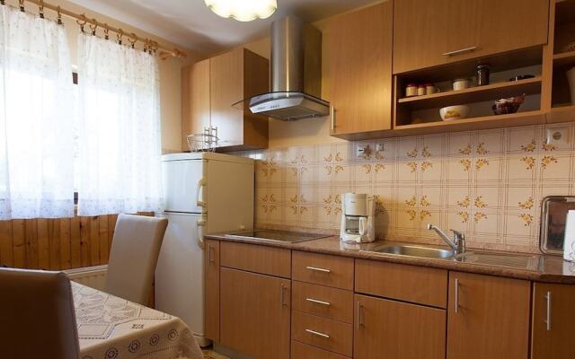 Cozy Apartment in Malinska near Sea