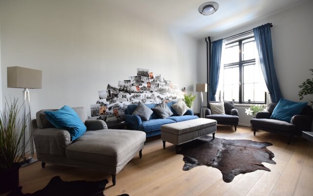 Luxury Apartment by Hi5 - Bajcsy Suite