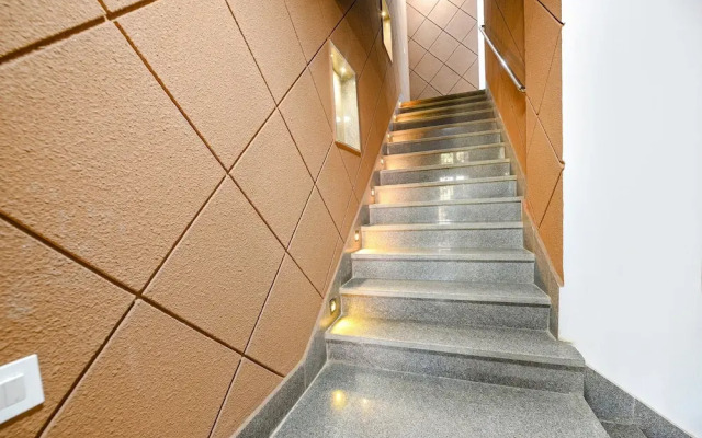 Fabhotel Muscat Residency