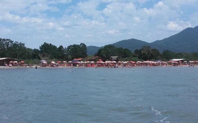 Pousada Camping e Pesca Bom Abrigo