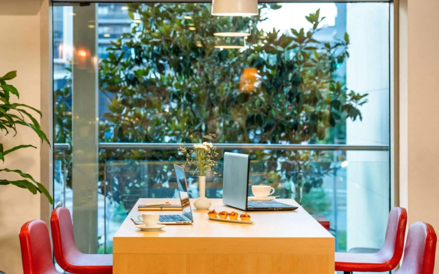 ibis Adana