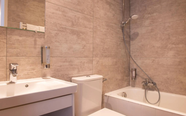 Le Petit Beaumarchais Hotel & Spa