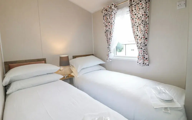 Stork Lodge