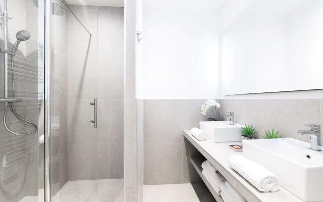 Luxury 3BDR République I by Livinparis