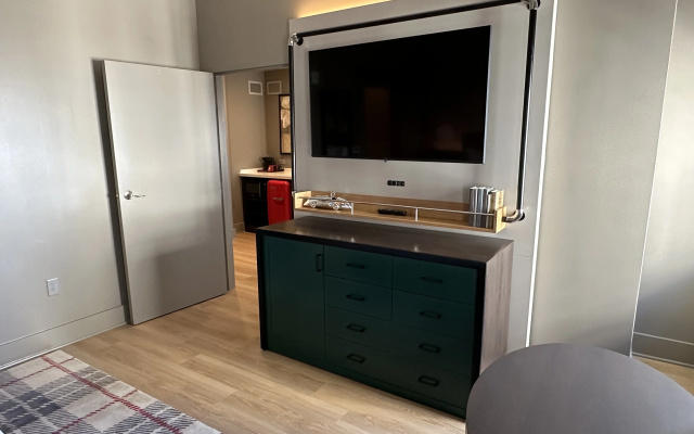 Hotel Indigo Baton Rouge Downtown by IHG