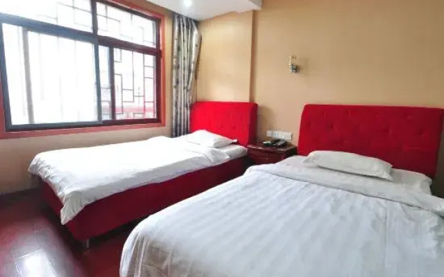 Chaohu Jiangnan Hotel