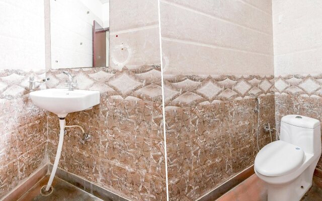 OYO Townhouse 380 Hotel Atithee Residency