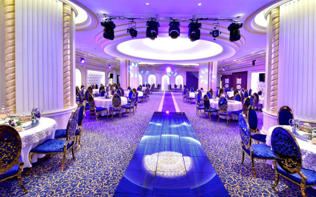Iridium 70 Hotel