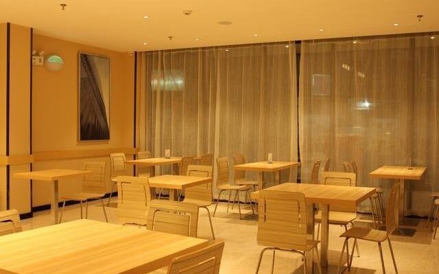 City Comfort Inn Baise Jingxi Caifu Plaza