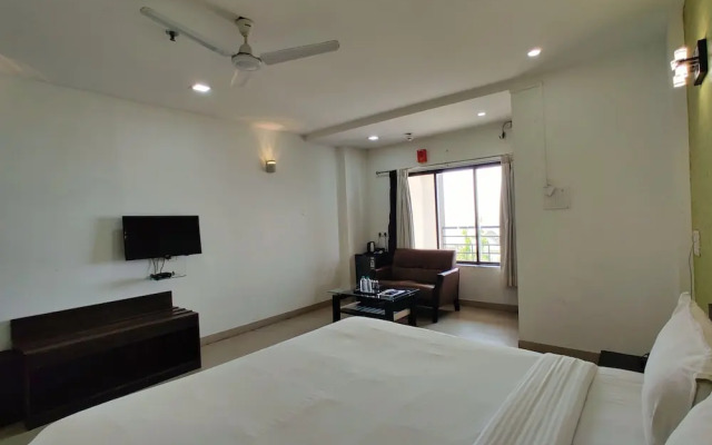 Golden Chariot Hotel Daman