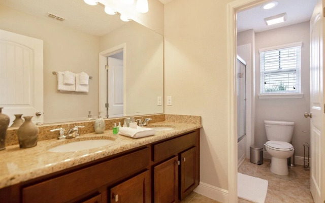 6BR 5BA Solterra Pool Home