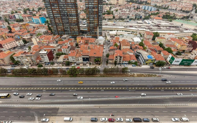 Modern Flat With Fantastic City View in Kadikoy