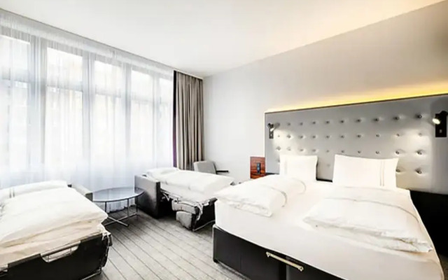 Premier Inn Cologne City Mediapark Hotel
