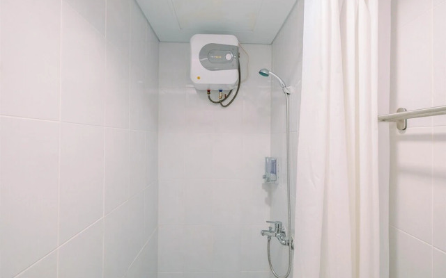 Cozy Studio At Patraland Urbano Apartment Near Train Station