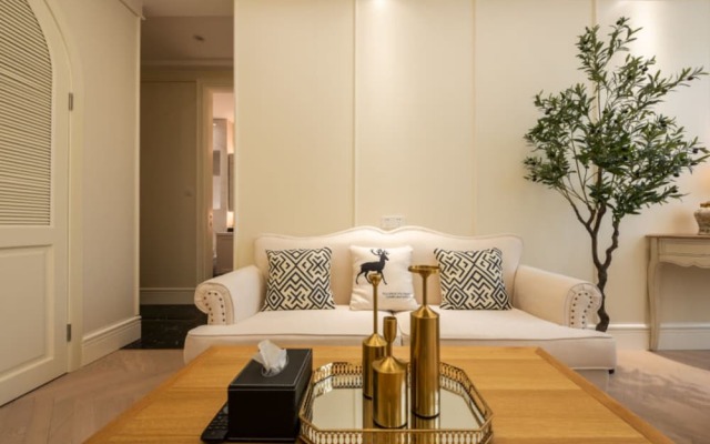 Hidden Residence- No.2 on the Bund
