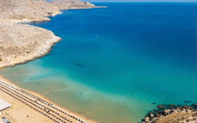 Amphitrite Villa in Gennadi