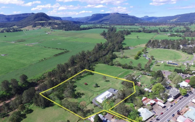 Rivermist - Luxury 6 bedrooms & 6 bathrooms!