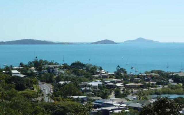 Oscar's View - Airlie Beach