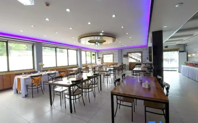 Valentine Hotel Angeles City