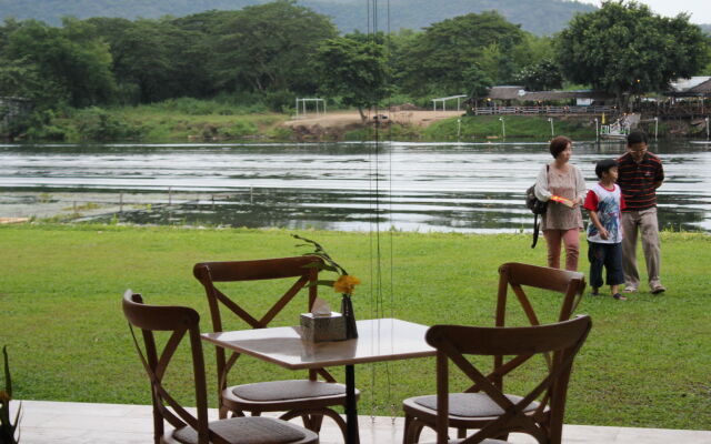 The Glory River Kwai Hotel