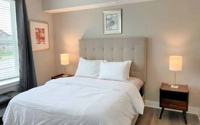 The Elvis Presley Urban Luxury Apts Austin