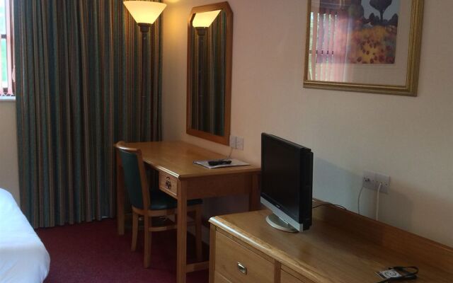 The Dark Barn Lodge - Guest House