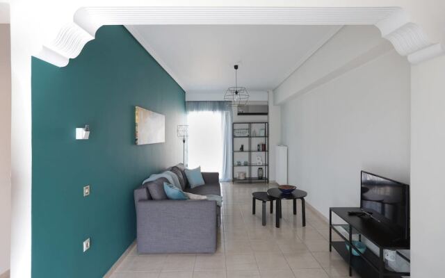 Joyful Turquoise Apt in Athens Historic Centre