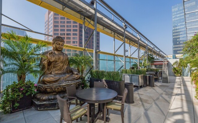 1010 Wilshire Serviced Apts