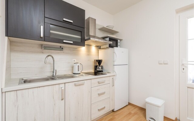 Beautiful Apartment in Barbat na Rabu With 1 Bedrooms and Wifi