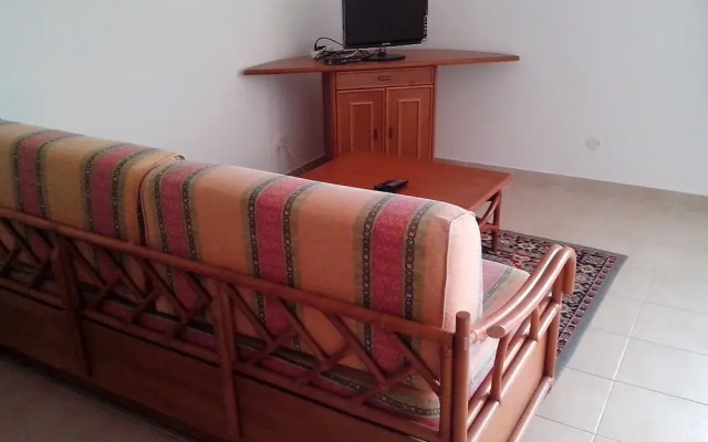 Captivating 1-bed Apartment in Olhos de Agua