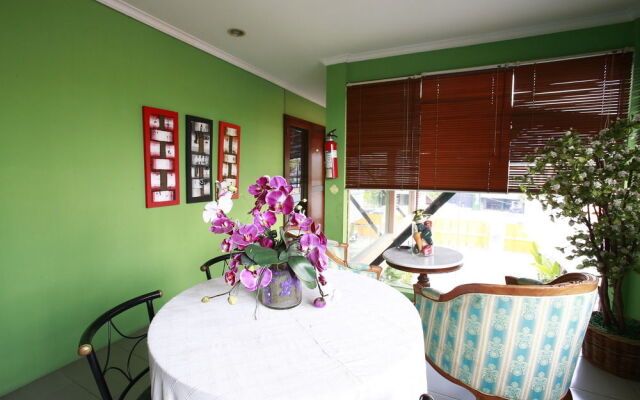 RedDoorz @ Pangeran Antasari