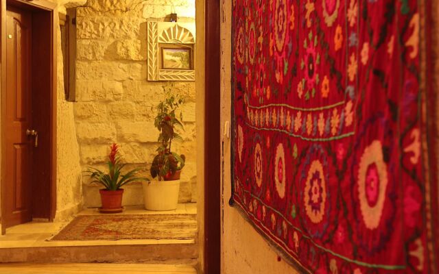 Guven Cave Hotel