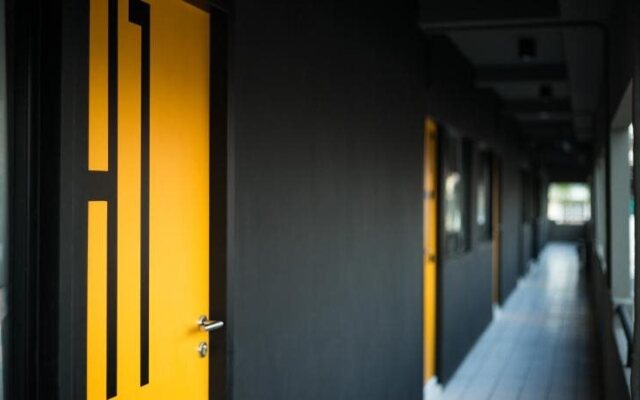 202 Hotel & Restaurant