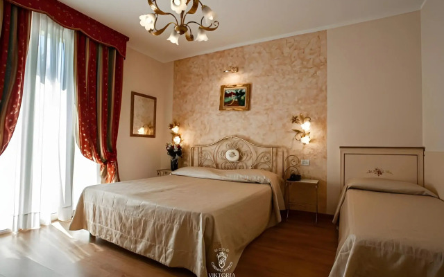 Viktoria Palace Hotel