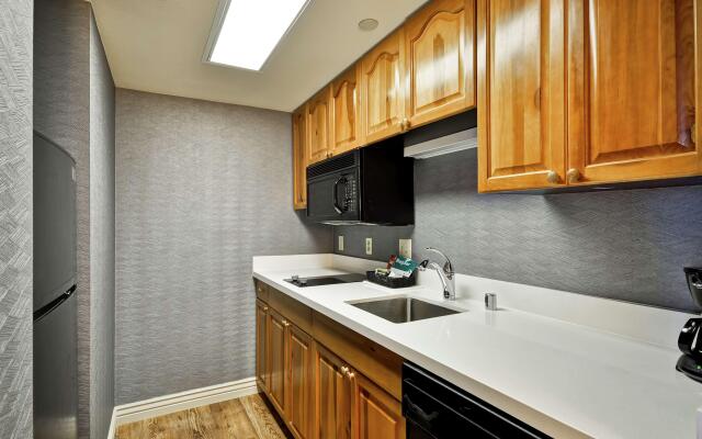 Homewood Suites by Hilton Phoenix-Biltmore